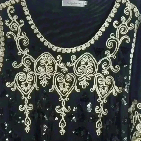 Simply Couture Women's Top With Sequins​ - Picture 7 of 11